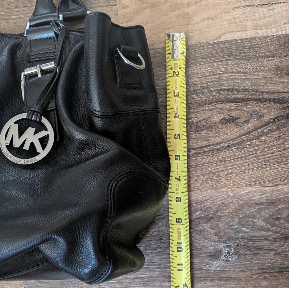 Michael Kors Grayson Black Leather Handbag Silver Hardware - Picture 15 of 16